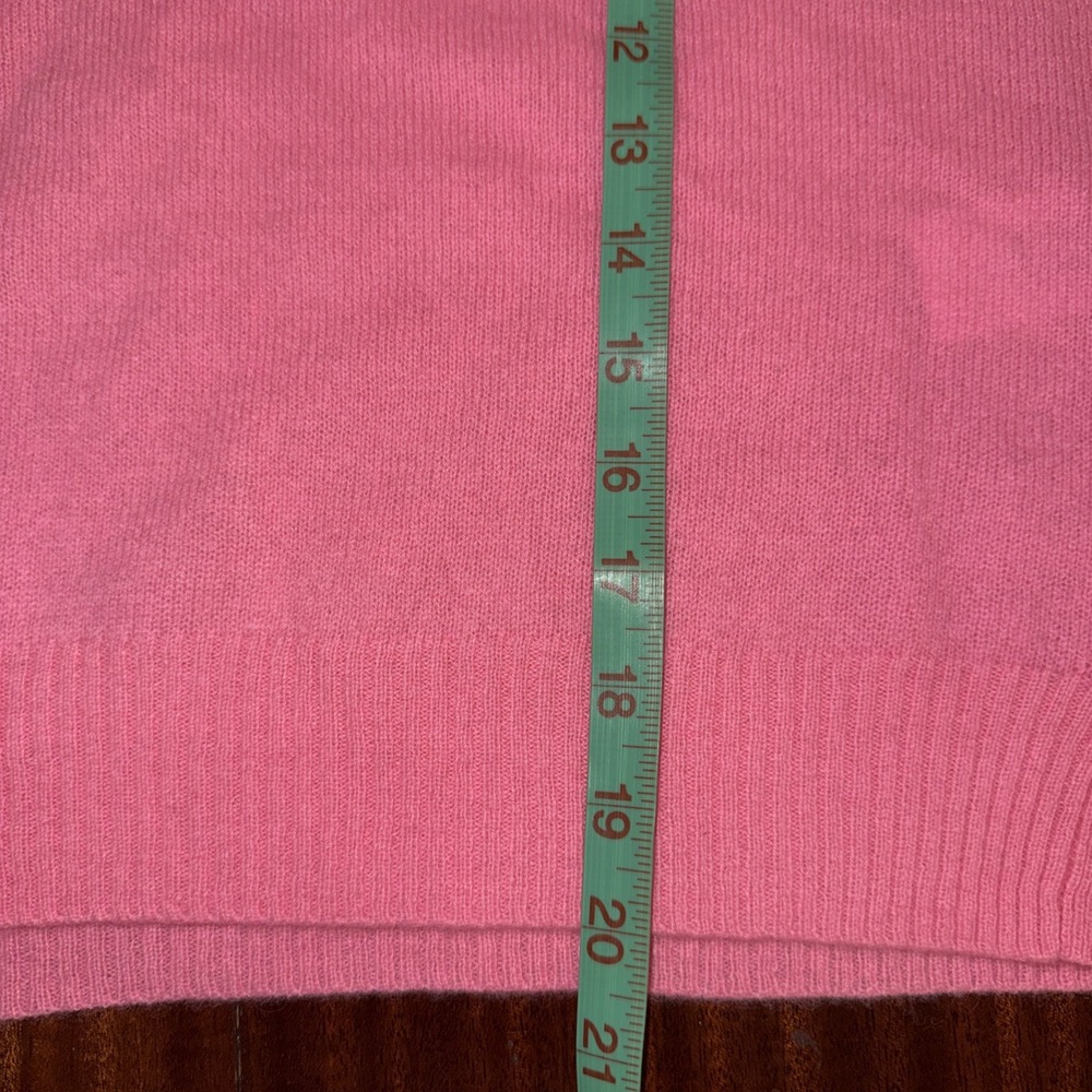 Crush Malibu Cashmere Sweater in Cosmo Pink  V-neck Women's Size Small - Picture 8 of 10